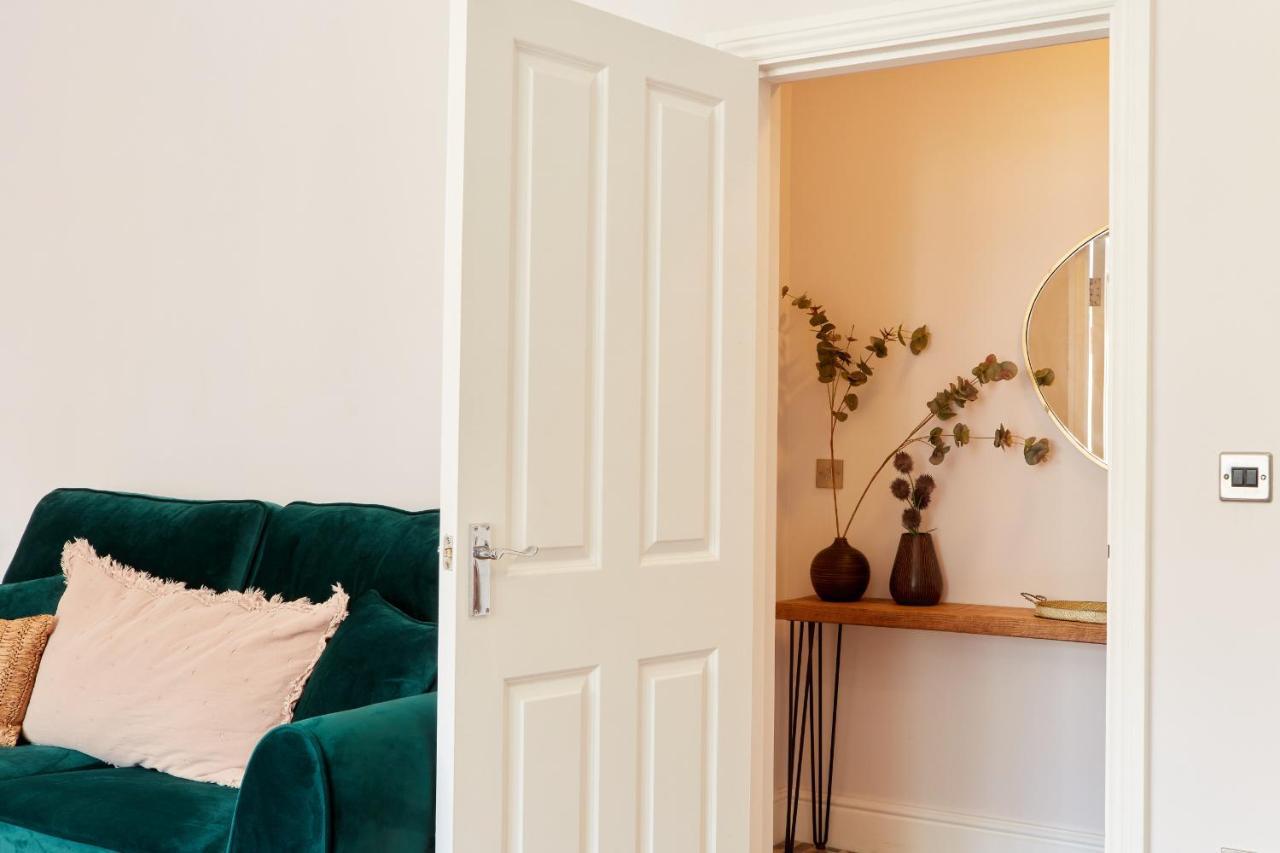 Finest Retreats - Olde Englishe Apt 4 Matlock  Bagian luar foto